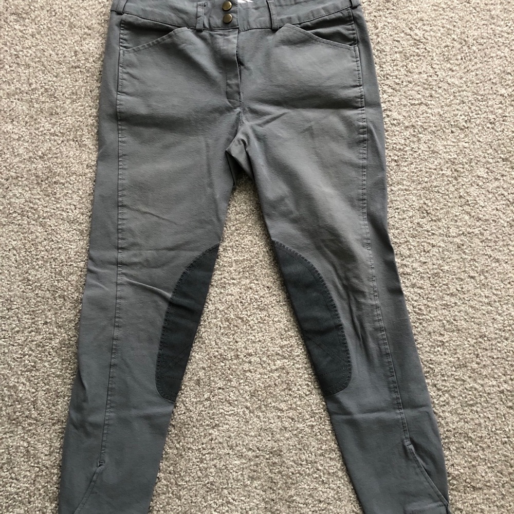 Different Pants - Picture 13 of 16